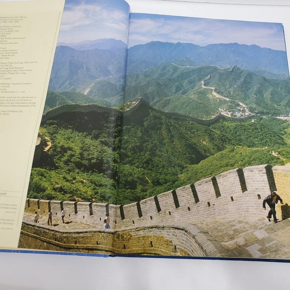 China The Beautiful Cookbook Authentic Recipes Hardcover‎